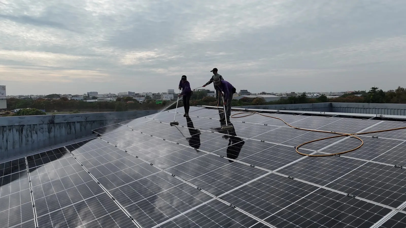 鐵正綱一廠屋頂型太陽能支架工程|完工實景